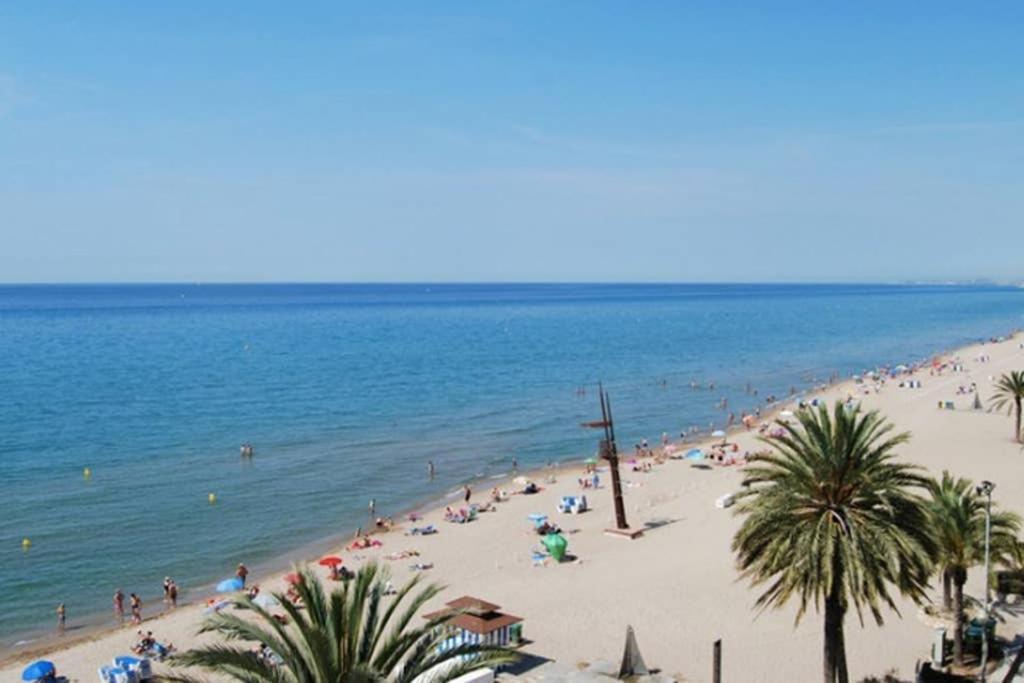 Apartamento entre la playa y la montaña Calafell Exterior foto