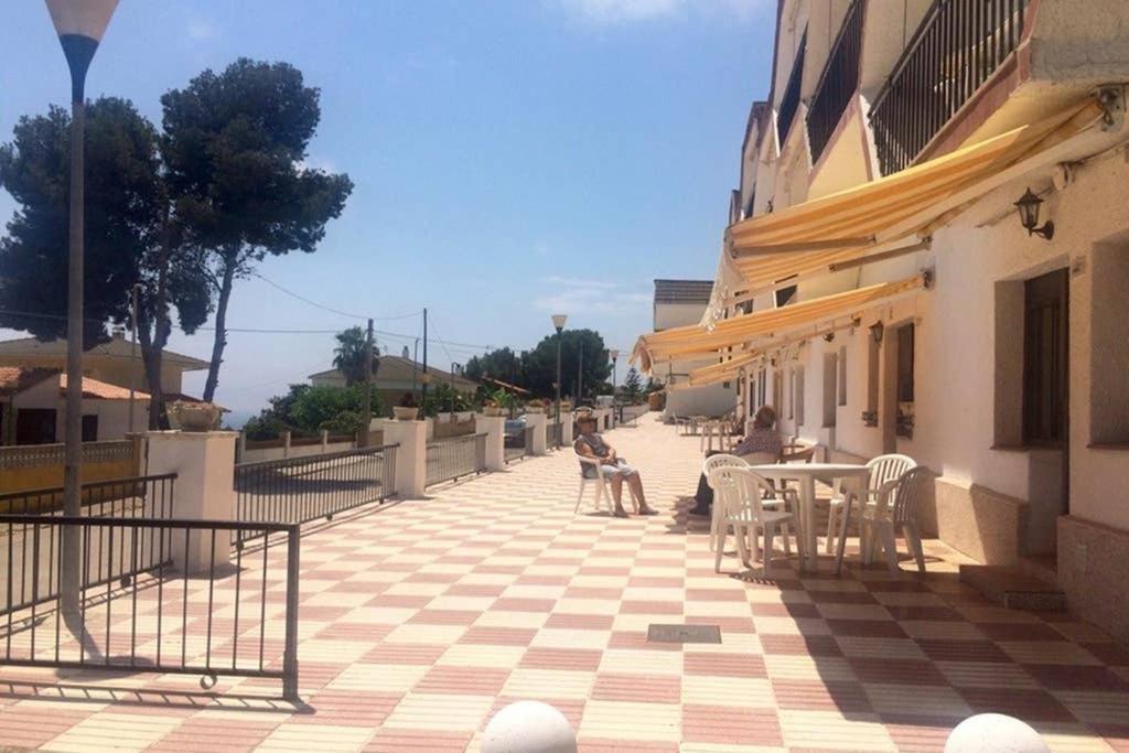 Apartamento entre la playa y la montaña Calafell Exterior foto